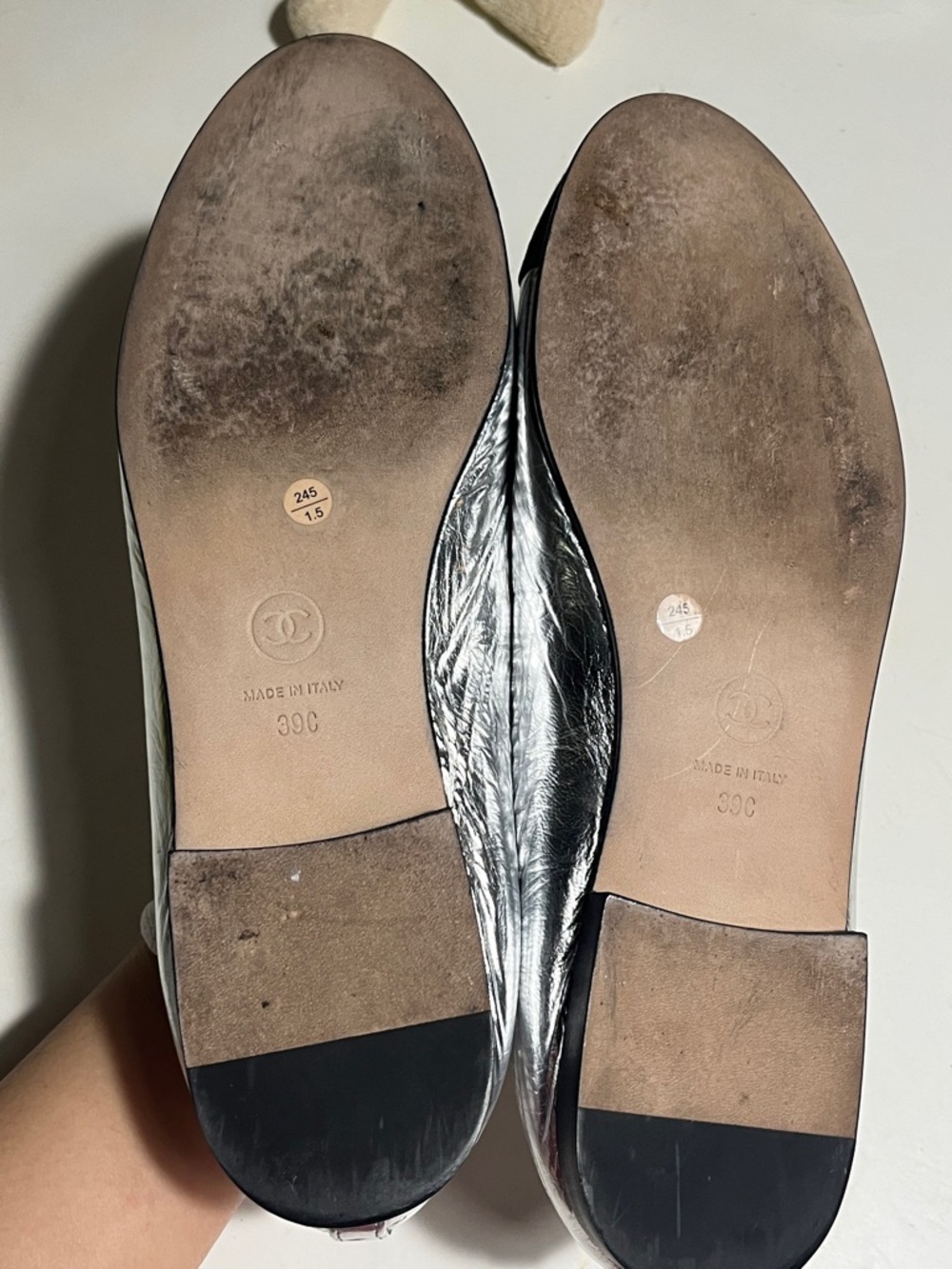 CHANEL Silver Metallic Leather Ballet Flats with Black Cap Toe - Picture 6 of 10